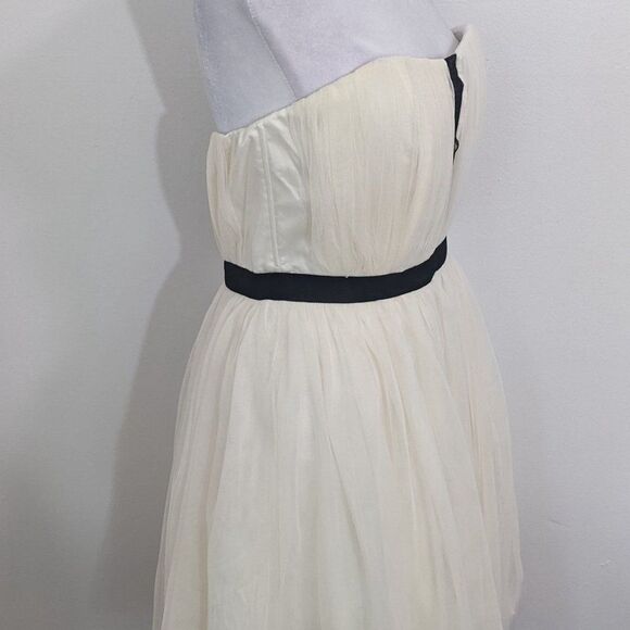 a. drea Cream Strapless Tulle Mini Cocktail Dress NWT Size Small - Picture 3 of 9